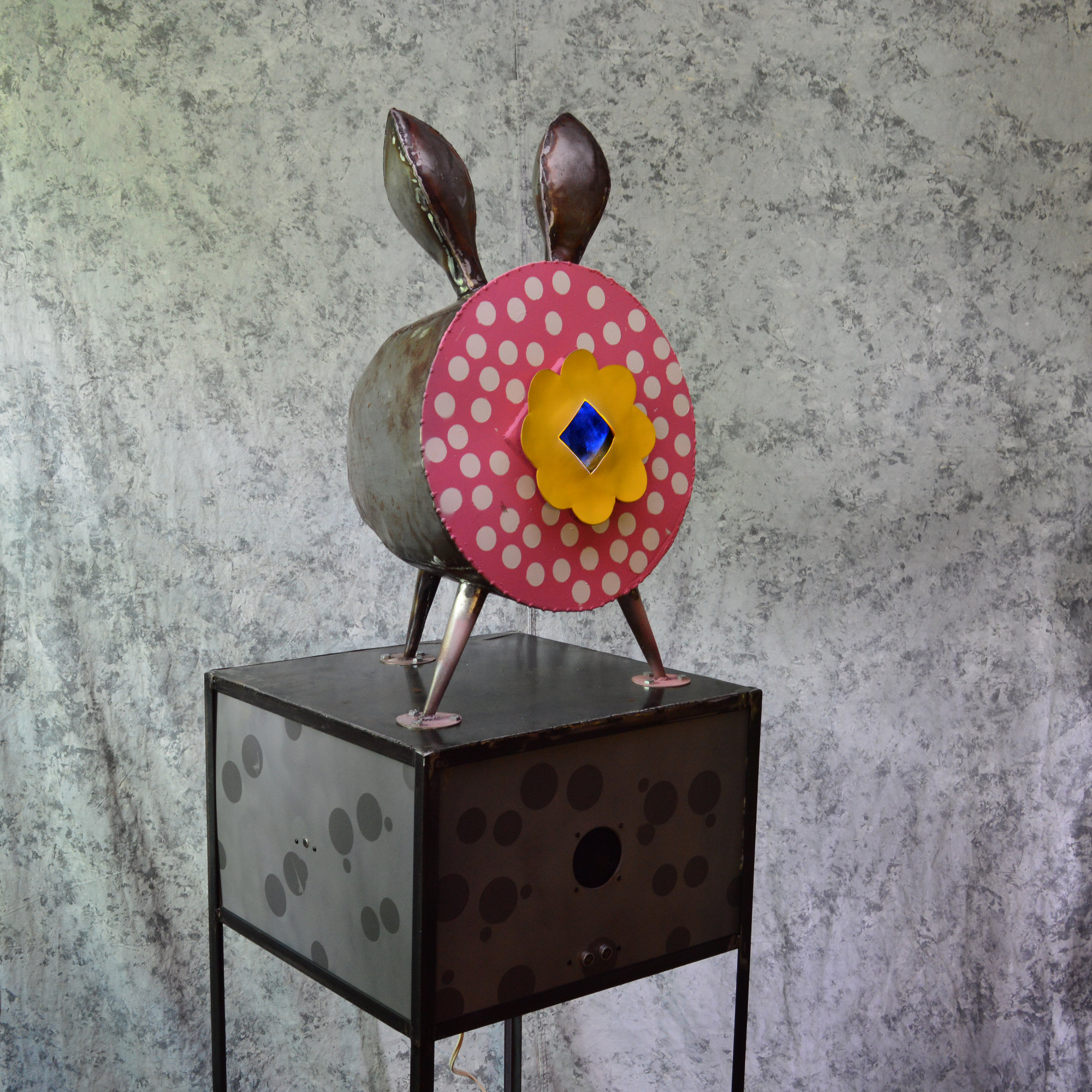 Jia sculpture